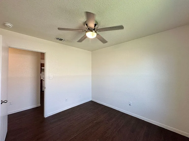 3811A John Chisholm Loop — Photo 13