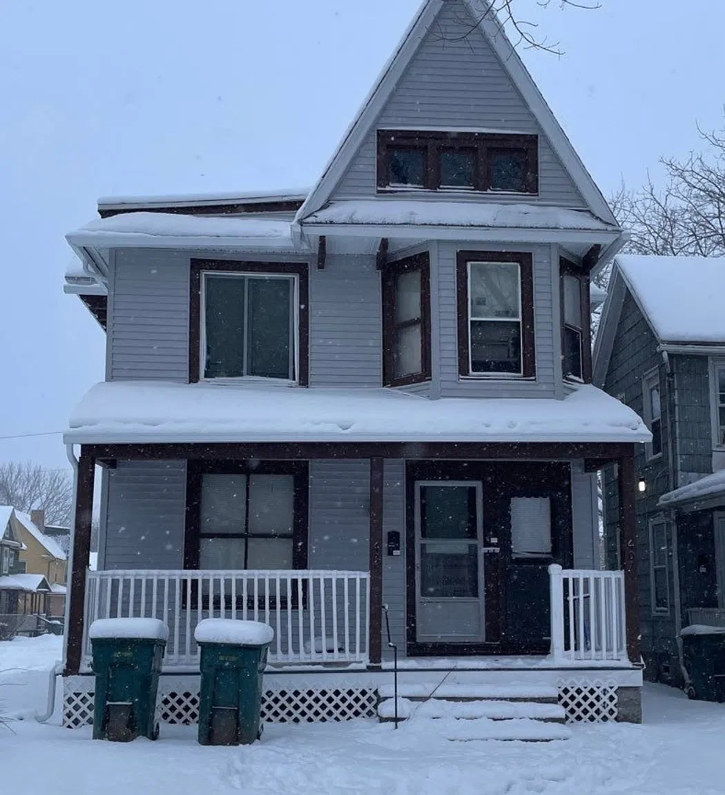 405-407 Flint Street - 407 (Upper) — Photo 1