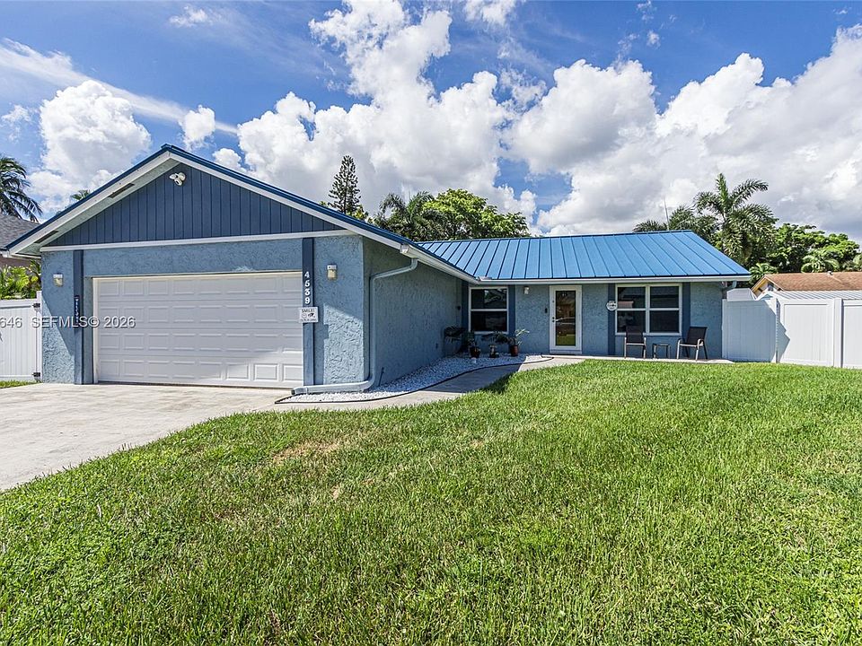 1st image of 4539 SW 28th Way