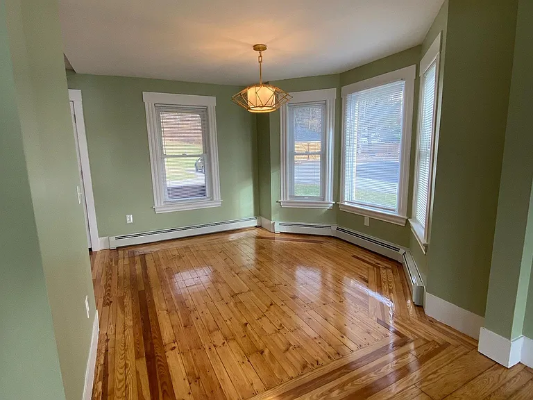 189 E Bow St #B — Photo 13