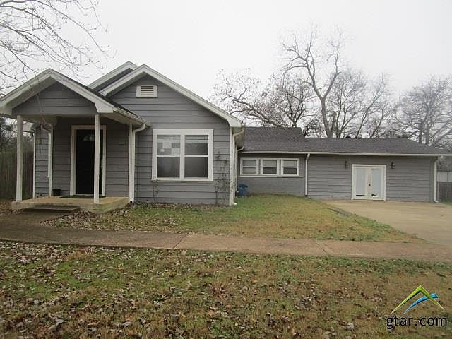 1st image of 302 Hollywood Dr