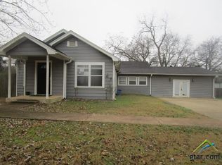302 Hollywood Dr, Arp, TX 75750