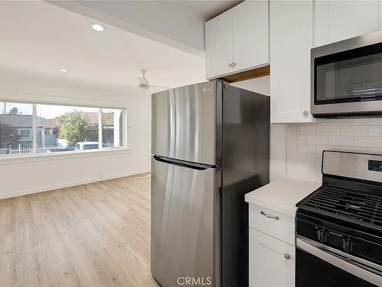 2216 Maricopa St — Photo 15