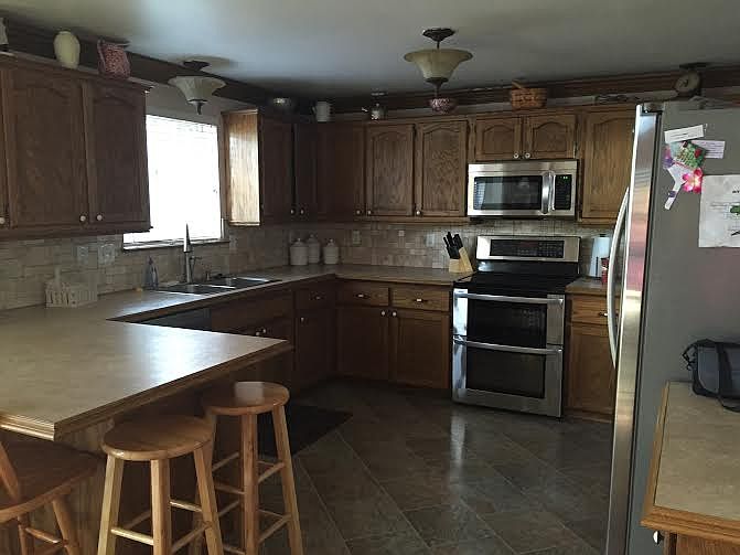1st image of 49163 Berkshire Dr