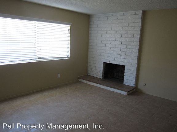 4th image of 500 Chambers St APT C