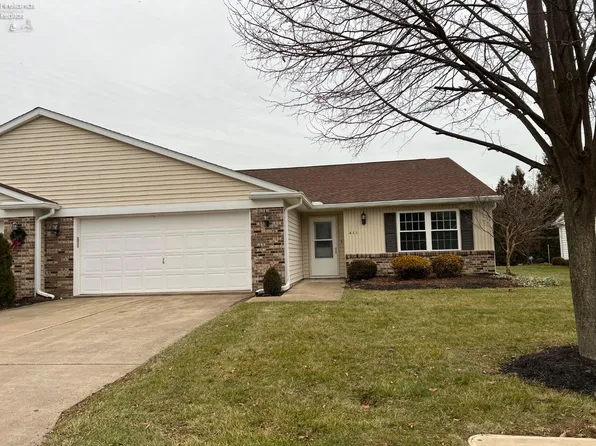 411 Leisure Dr, Huron, OH 44839