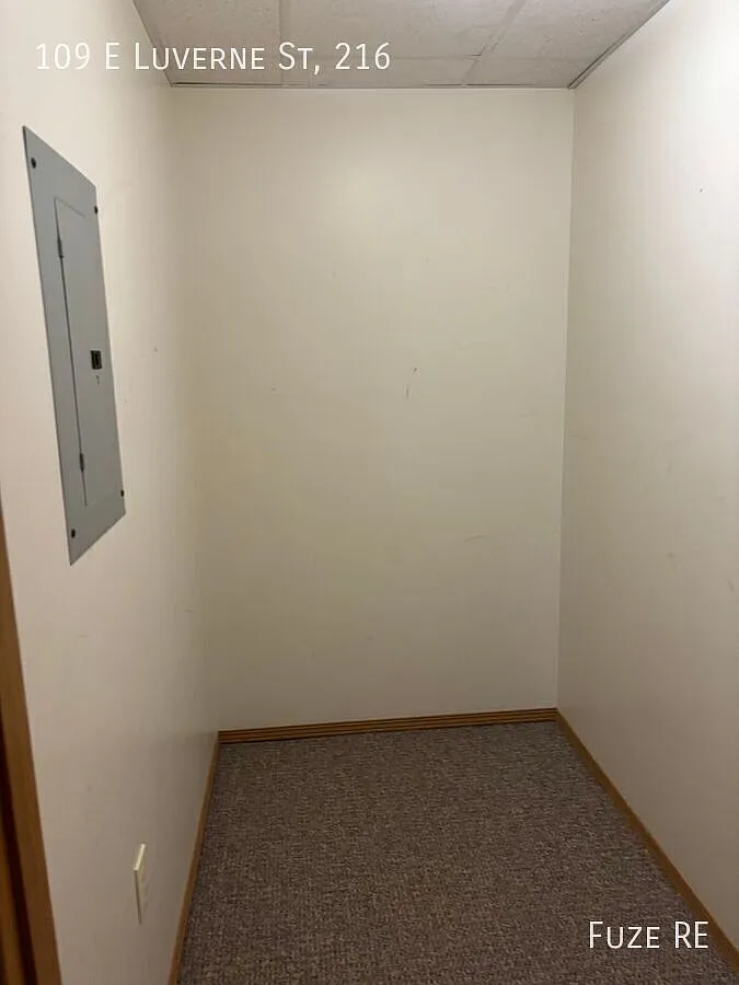 * $750 Off First Months Rent! * 3-Bedroom 1-Bathroom Apartment Available Now at City Centre Apart... — Photo 3