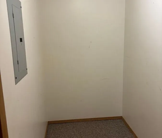 109 E Luverne St #216 — Photo 3