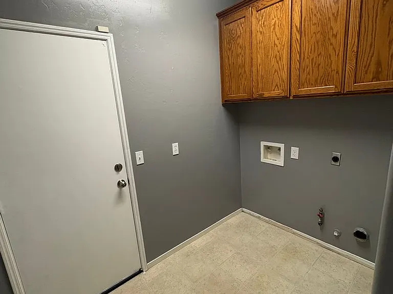 2133 N Denton St — Photo 5