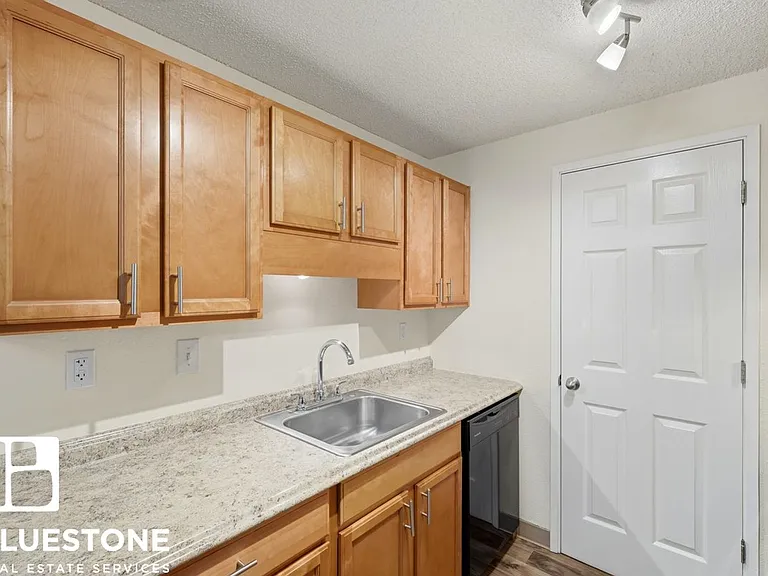 Birchcreek Apartments — Photo 13