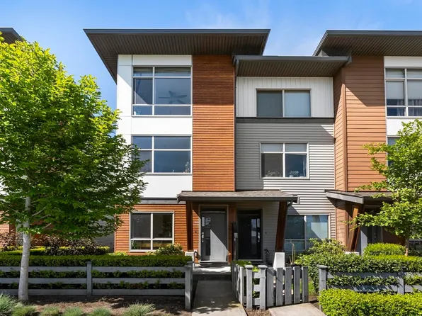 8473 163rd St #102, Surrey, BC V4N 6M7