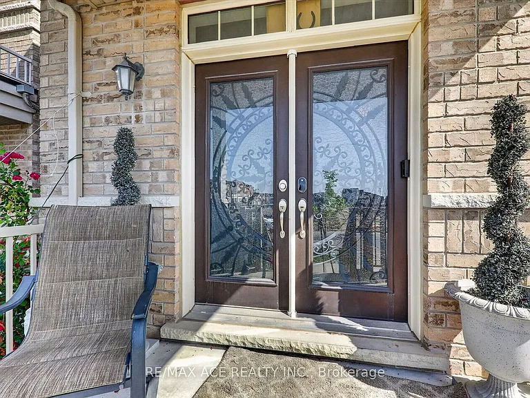 10 Andreeta Dr #MAIN — Photo 6