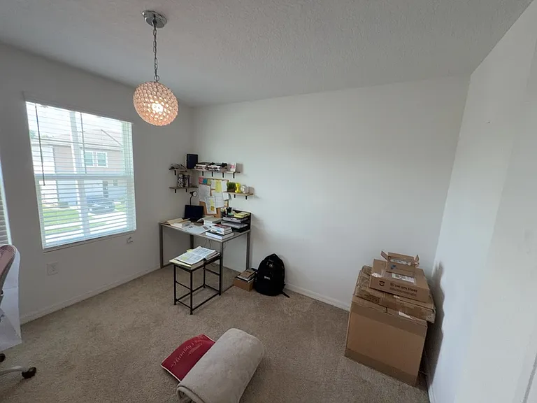 896 Grandin St — Photo 8
