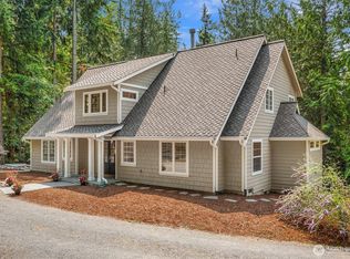 13310 SW Madrona Rd, Vashon, WA 98070