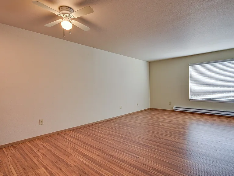 M0832 Arbor Terrace Apartments — Photo 4