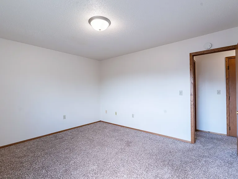 West Fargo, ND Clearview Apartments | 21A | Bedroom