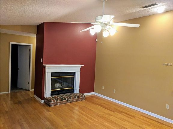 4th image of 3191 Croton Ave