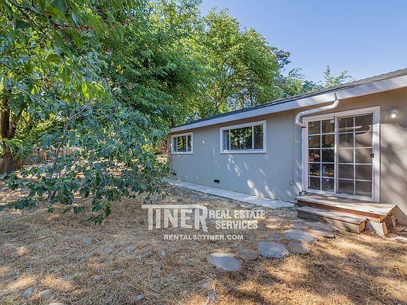 4th image of 8660 Fairmont Way
