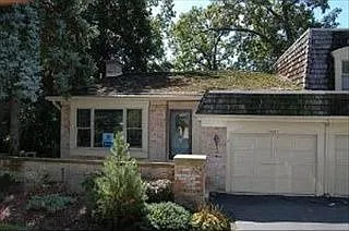 19W037 Avenue Barbizon photo 1
