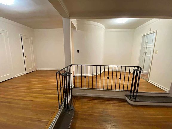 4th image of 6770 Yellowstone Blvd APT D