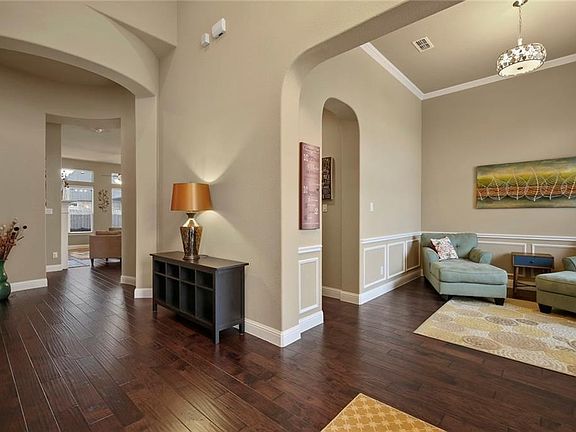 3rd image of 2216 Gulfstream Dr