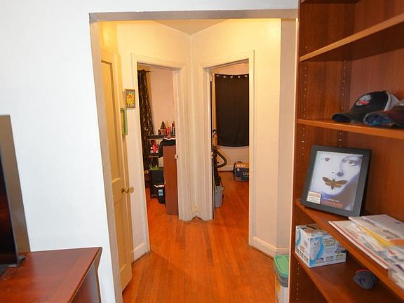 5th image of 1132 Gleneagle Rd