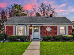 719 Willmor St, Racine, WI 53402