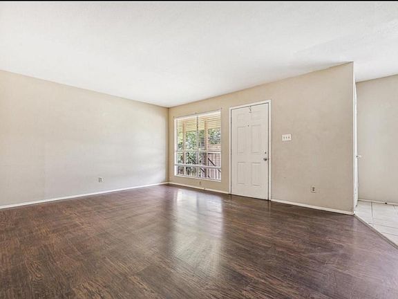 2nd image of 119 Lazy Ln