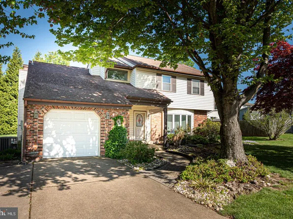 203 Hazel Ridge Dr, Wilmington, DE 19810