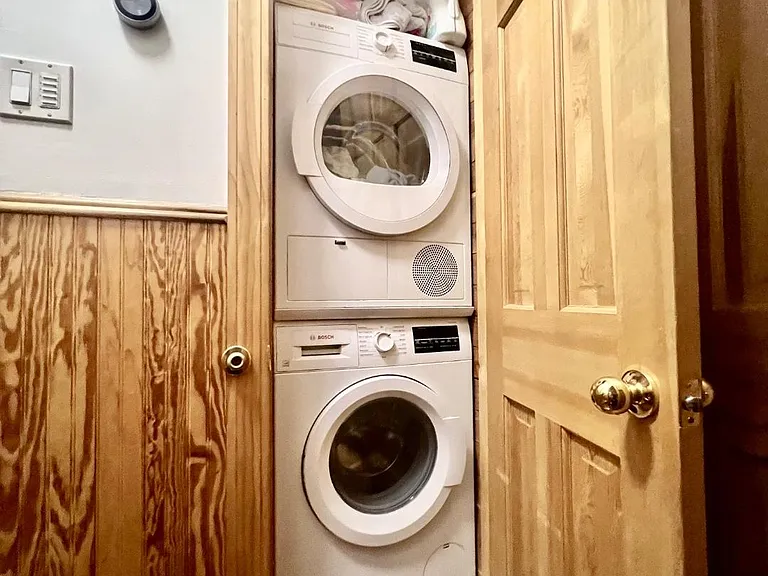 176 Huron St #2 — Photo 5