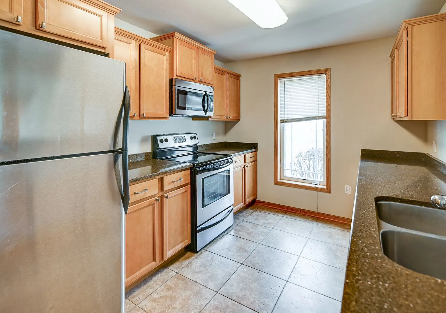Fairhaven Court Townhomes — Photo 4