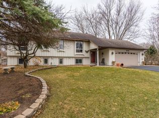 9781 102nd Pl N, Maple Grove, MN 55369