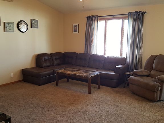 2nd image of 828 Sagewood Ave