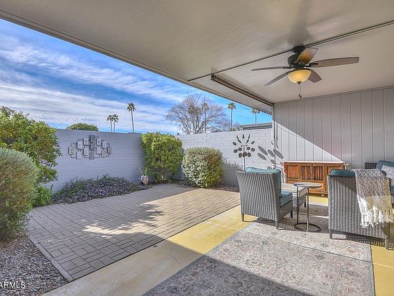2nd image of 10561 W Ocotillo Dr