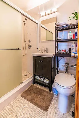 Sold by Highline Residential | media 8