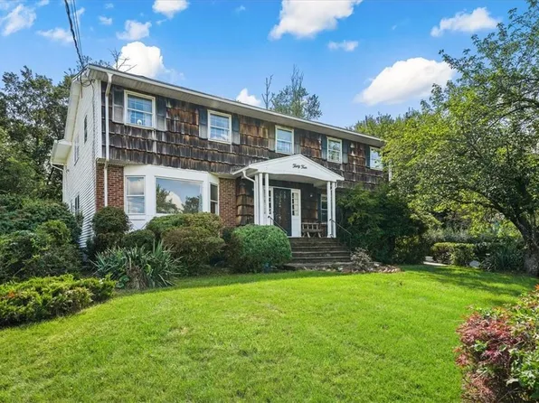 34 Amy Todt Drive, Monroe, NY 10950