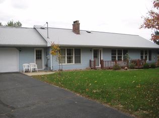 11581 Cascade Rd SE, Lowell, MI 49331