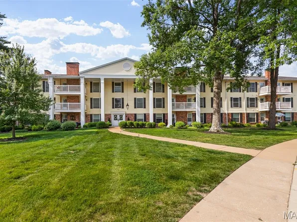 1512 Bedford Forge Ct APT 12, Chesterfield, MO 63017