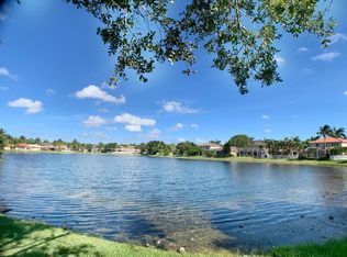 5152 Woodfield Way, Pompano Beach, FL 33073
