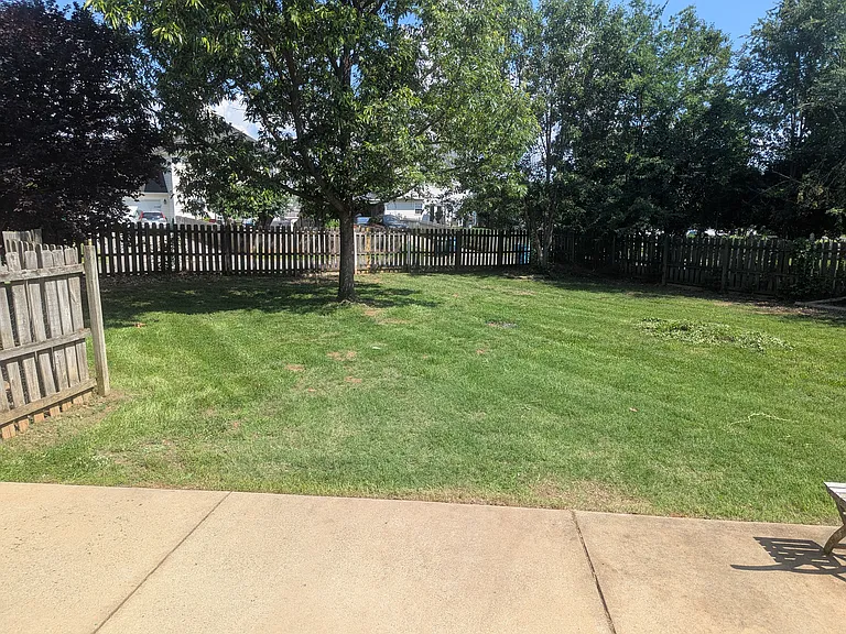 6010 Amber Ct — Photo 20