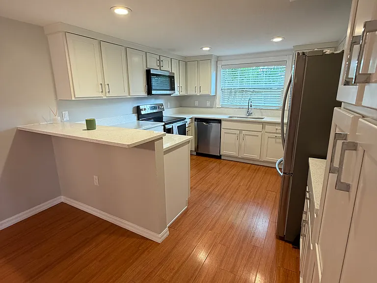 501 Orange Grove Ave S — Photo 11