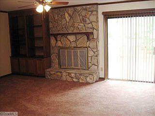 3rd image of 1103 Glendale Dr