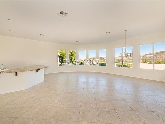 4th image of 2078 Fountain City St