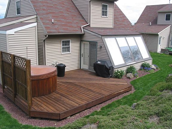 Two-Tier Deck/Sunroom