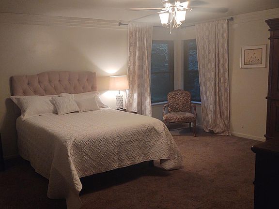 4th image of 5832 Hickory Hill Dr