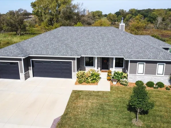 7814 Bluestem Trl, Deforest, WI 53532