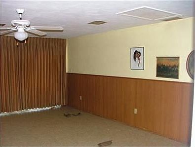 5th image of 830 Ellsworth Dr