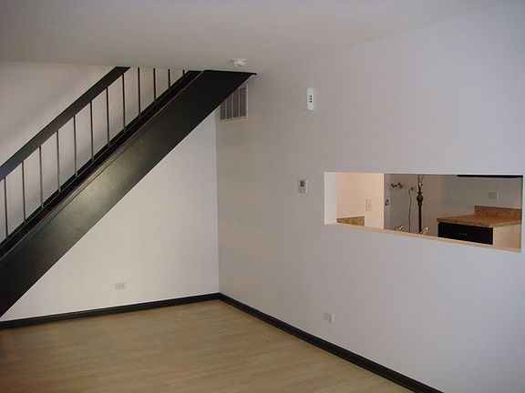4th image of 231 Dakota Ct Unit B