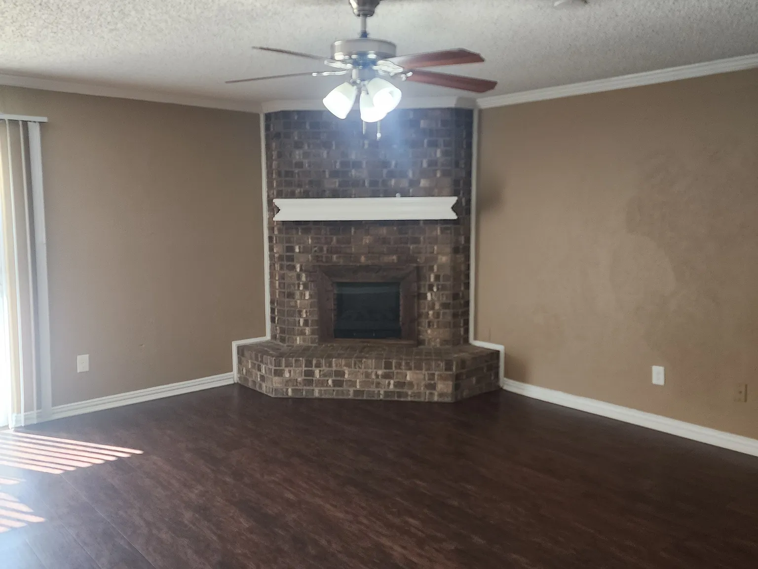 5325 Weddington Ct Fort Worth TX 76133 — Photo 3