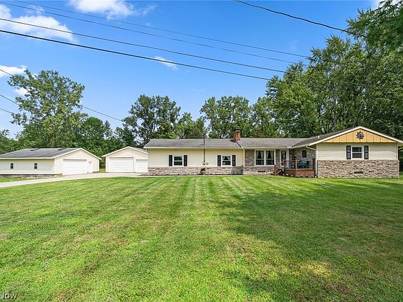 2nd image of 613 Barlow Rd